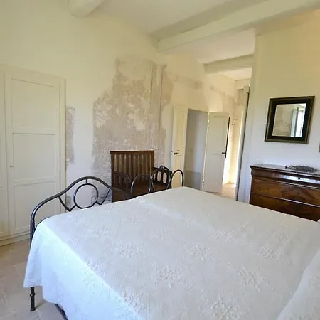 Sleeps 31 Pool Air Con Wifi