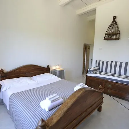 Sleeps 31 Pool Air Con Wifi Villa