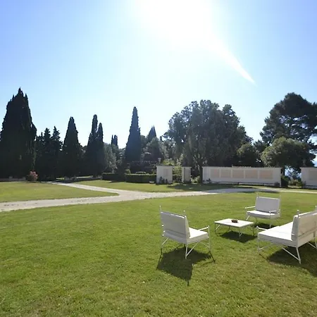 Sleeps 31 Pool Air Con Wifi Villa *