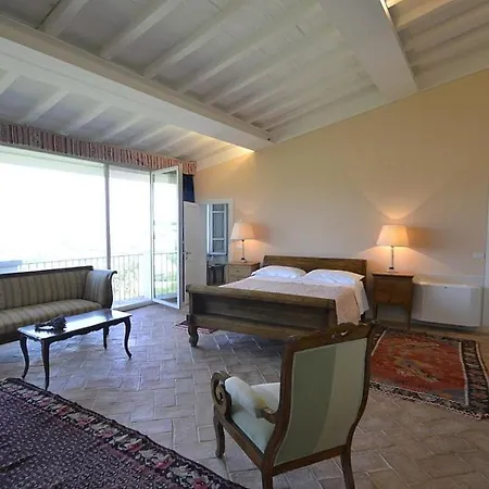 Sleeps 31 Pool Air Con Wifi Spoleto