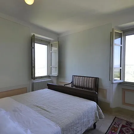 Sleeps 31 Pool Air Con Wifi