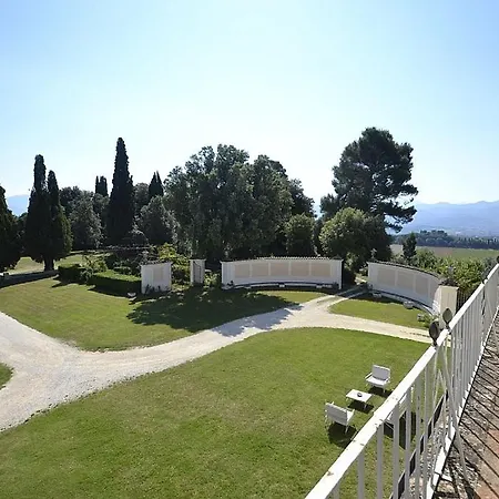 Sleeps 31 Pool Air Con Wifi