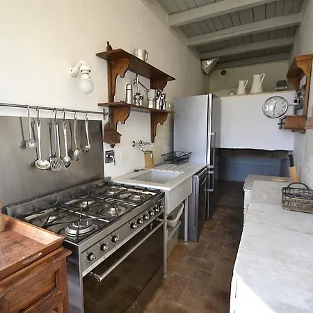 Villa Sleeps 31 Pool Air Con Wifi
